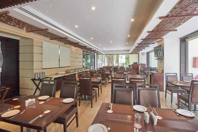 Tarawade Clarks Inn Pune Extérieur photo