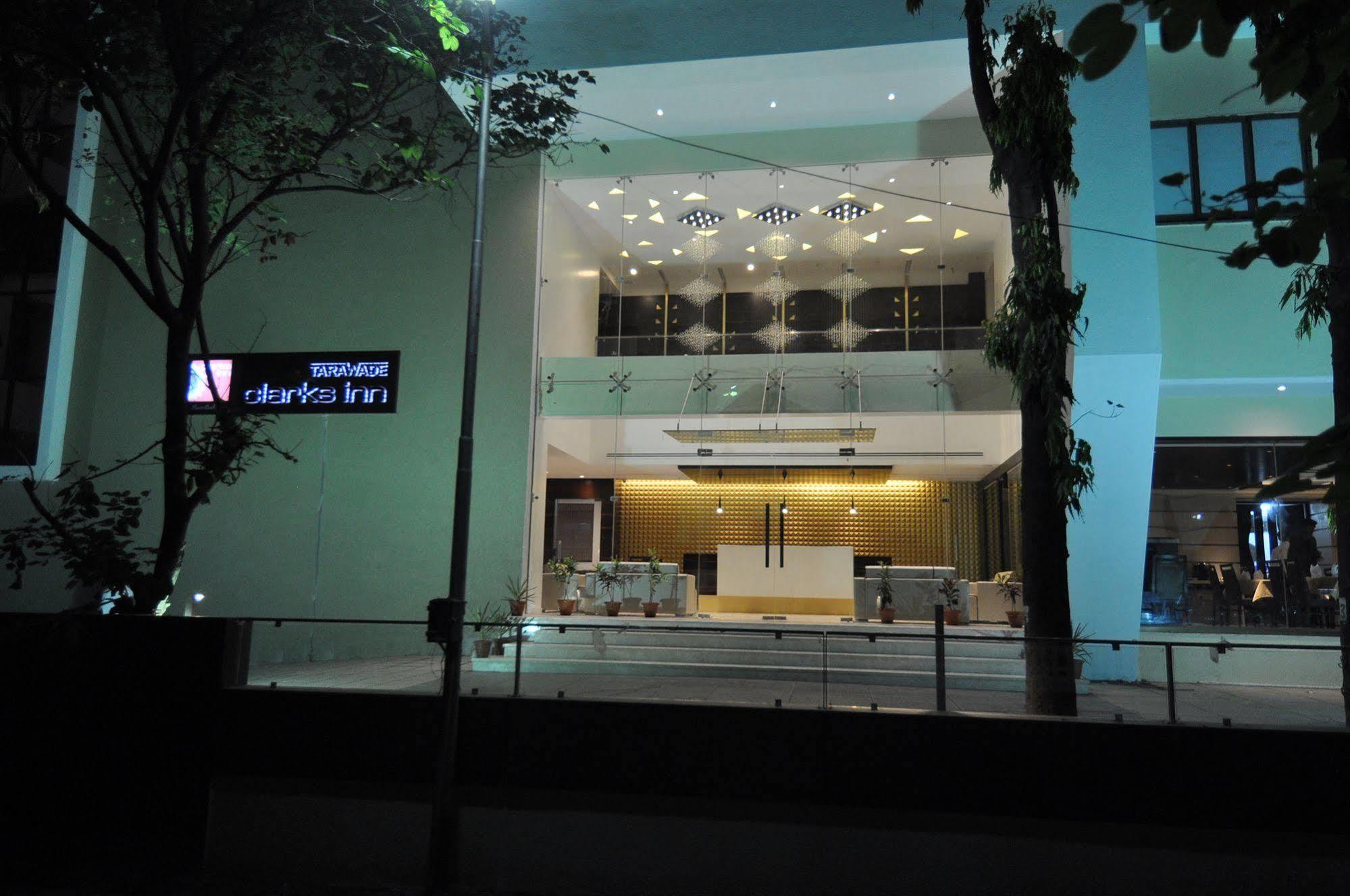 Tarawade Clarks Inn Pune Extérieur photo