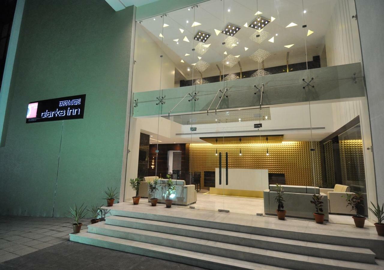 Tarawade Clarks Inn Pune Extérieur photo